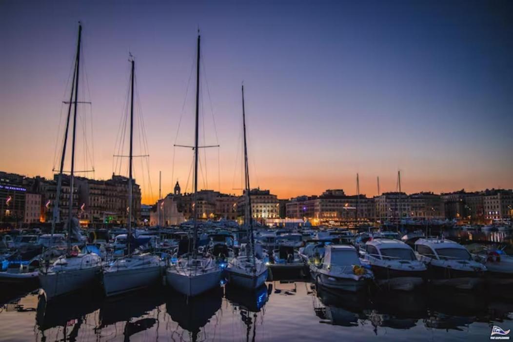 Vue Le Panoramique Vieux-port De
